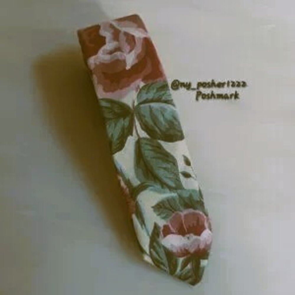 *𝓥𝓲𝓷𝓽𝓪𝓰𝓮 Floral Tie Red/Green